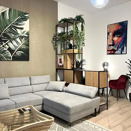 Heart Of Premium Apartment, Center 아파트 *